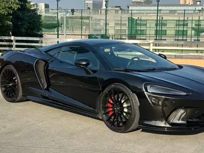McLaren GT