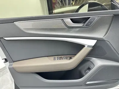 Audi A7L