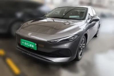Roewe D7