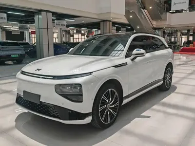 Xpeng G9