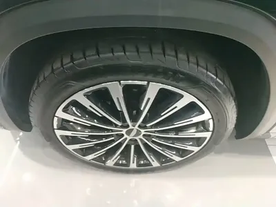Geely Xingyue L