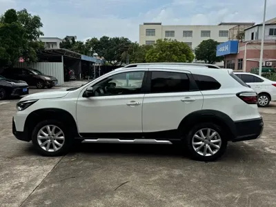 Venucia T70