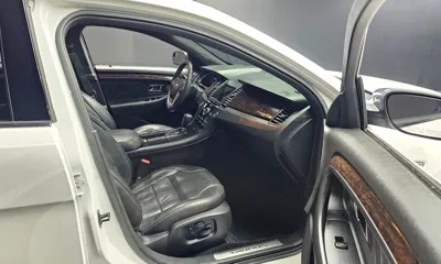 Ford Taurus