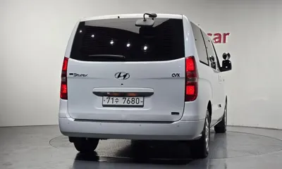 Hyundai Starex
