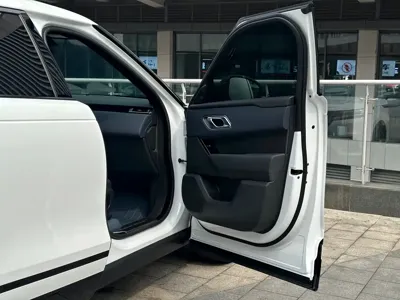 Land Rover Velar