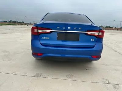 Roewe i5