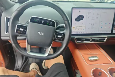 Li Auto L8