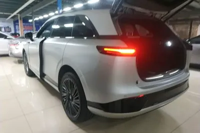 Xpeng G9