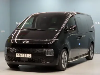 Hyundai Staria