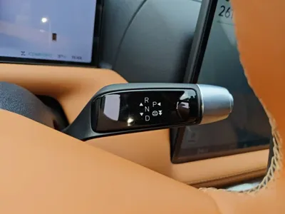 Xpeng G9