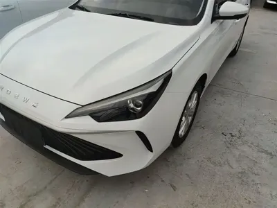 Roewe i5