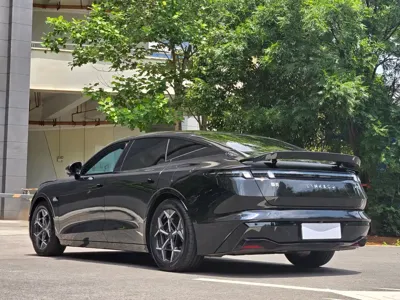 Lynk & Co Z10