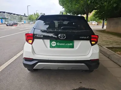 Toyota Yaris L