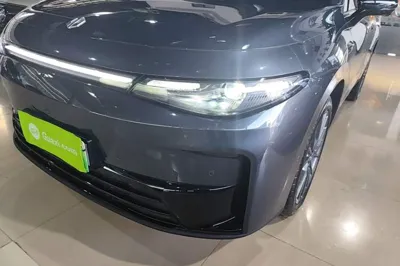 Leapmotor C10