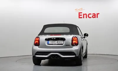 MINI Cooper Convertible
