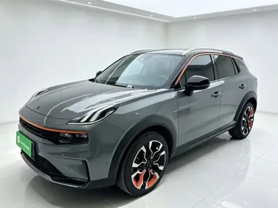 Lynk & Co 06