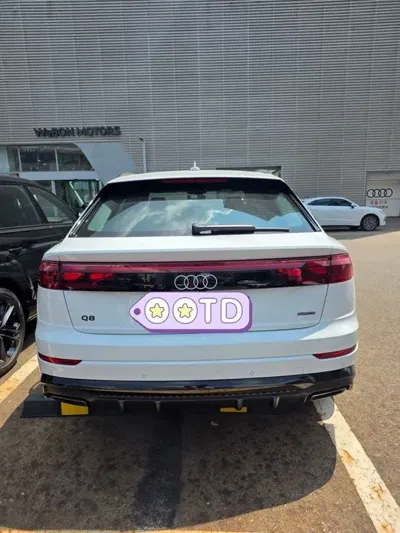 Audi Q8