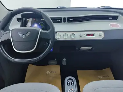 Wuling MINIEV