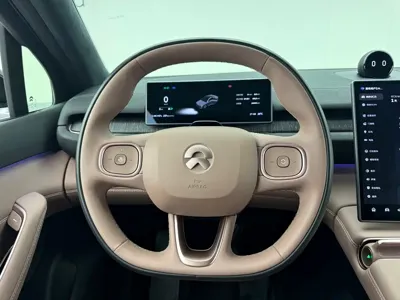 Nio EC6