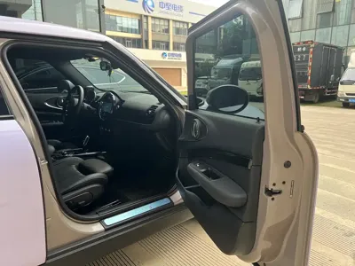 MINI Mini Clubman