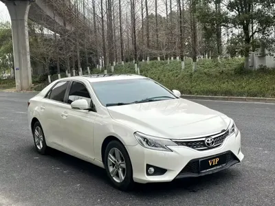 Toyota Reiz