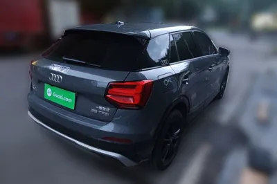 Audi Q2L