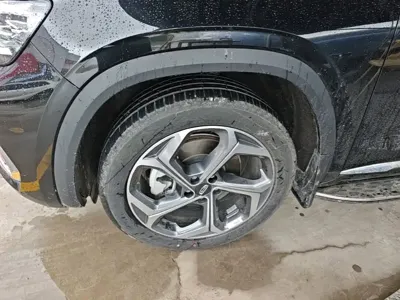 Geely Xingyue L