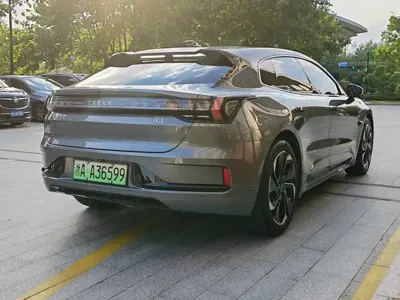 Zeekr 001