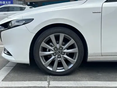 Mazda 3 Axela