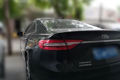 Ford Taurus