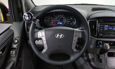 Hyundai Starex