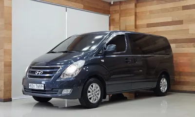 Hyundai Starex