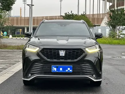 Toyota Crown Kluger