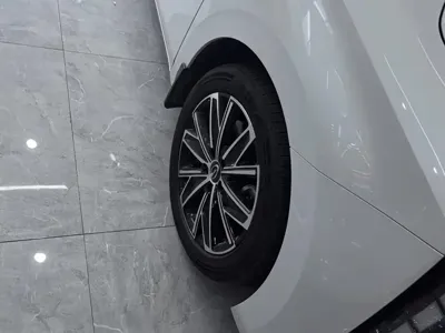 GAC Motor 传祺E8 PHEV