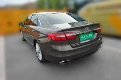 Ford Taurus