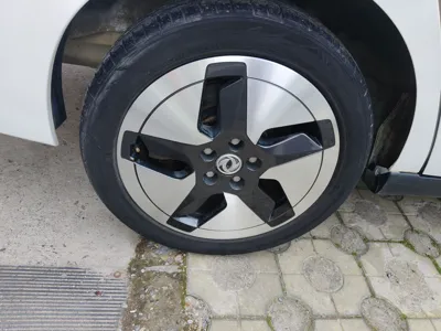 Dongfeng Aeolus E70