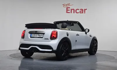 MINI Cooper Convertible