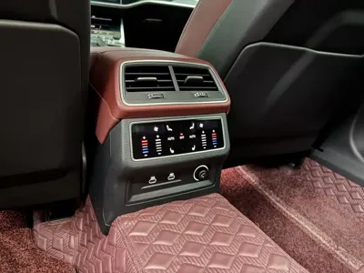 Audi A7L