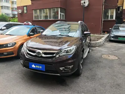 BYD S7