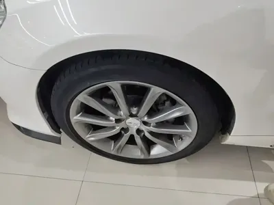 Toyota Reiz