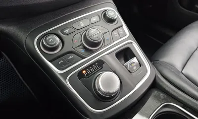 Chrysler 200