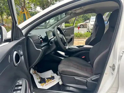 BYD e2