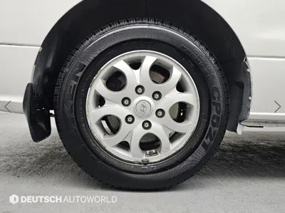Hyundai Starex