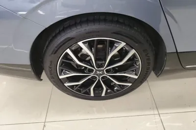 Xpeng P5