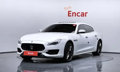 Maserati Quattroporte