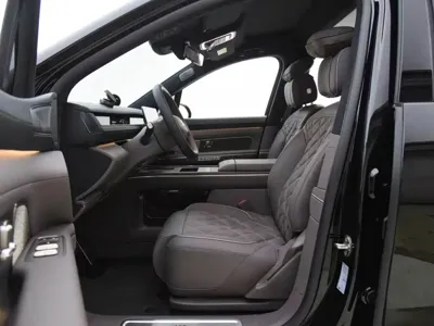 Nio ES8