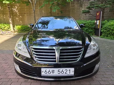 Hyundai Equus