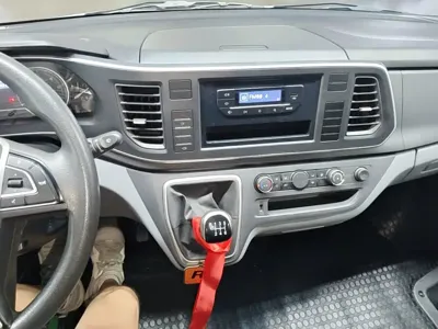 大通 V80