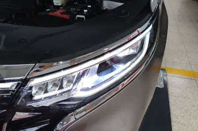 Roewe iMAX8
