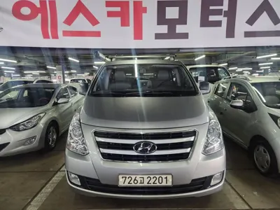 Hyundai Starex
